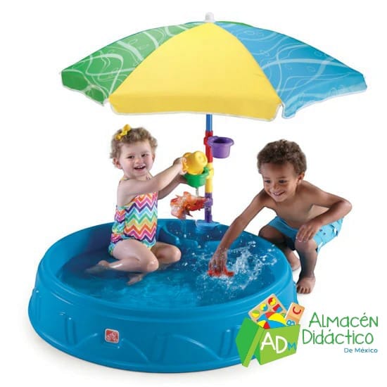 ARENERO & ALBERCA CON SOMBRILLA / PLAY AND SHADE POOL WITH UMBRELLA